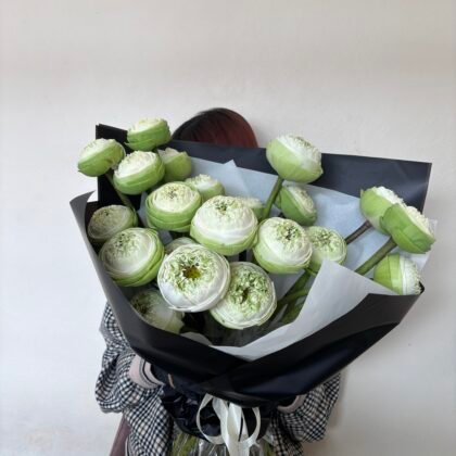 Folded White Lotus—Mono Bouquet