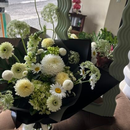 Pixie Bouquet in Black Wrapping