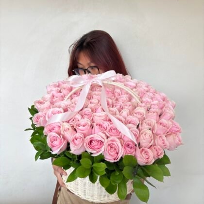 101 Pink Roses in a Basket
