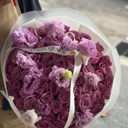 Mixed Roses & Lisianthus